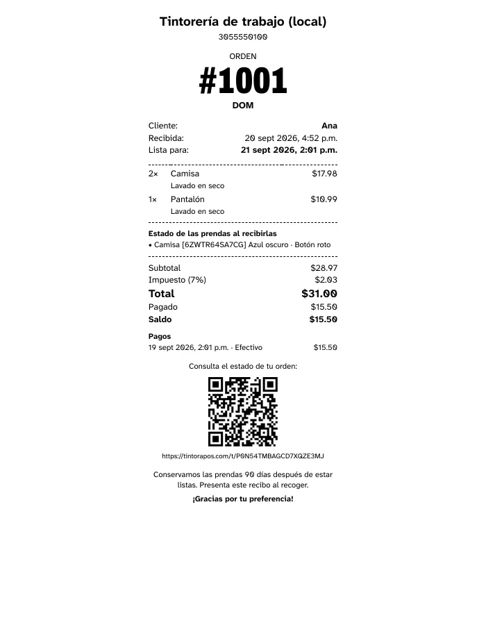 Recibo térmico de 80 mm con el número de orden, las prendas, el estado de cada una al recibirla, el total y el QR para consultar la orden.